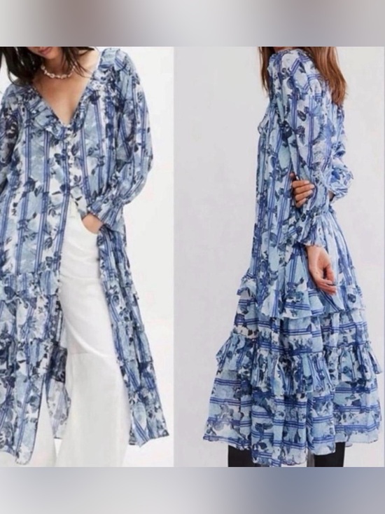 Free People Dresses & Skirts - Free People Boho Blue Floral Tiered Maxi Dress